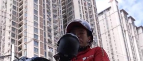 断手骑手蒋成明：我每送一单都说谢谢，谢的不是打赏，是顾客给我的工作机会
